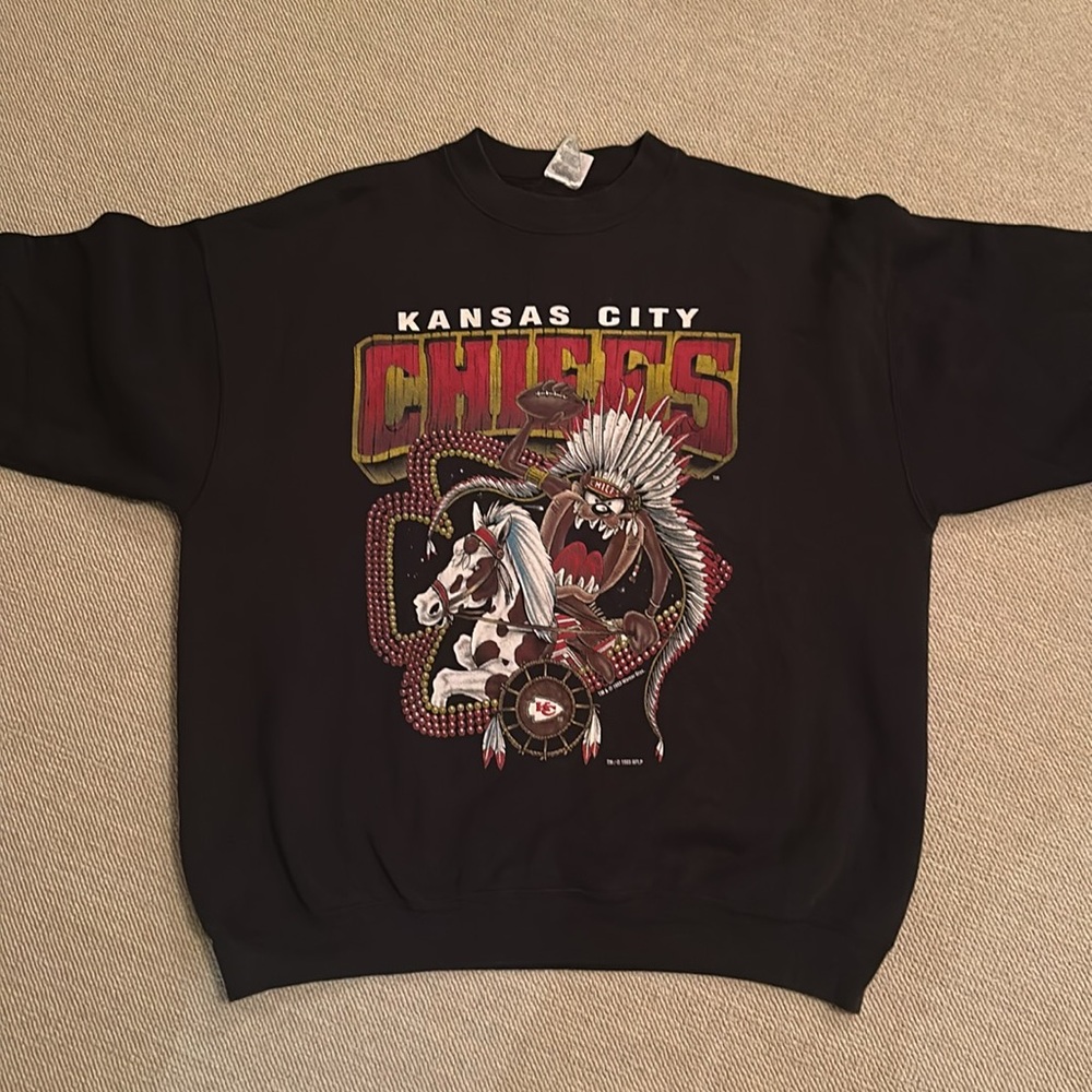 Vintage 90s Looney Tunes Warner Bros NFL Kansas City Chiefs Taz Sweatshirt
